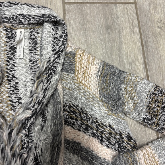 Bethany Mota Special Edition Boho Fringe Cardigan – XS - Picture 3 of 5